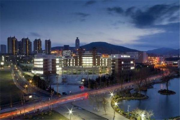 生活大连在哪个省:辽宁省(东北三省之一) 2