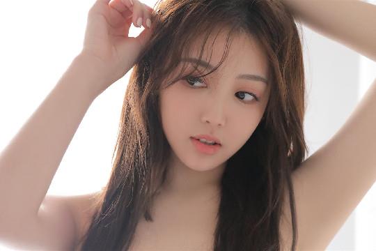 渣女见到男生表现