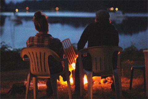 情侣聊天聊什么话题1