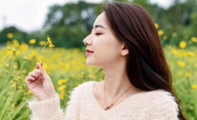 ​跟女生聊天怎么找话题不冷场？愉快聊下去