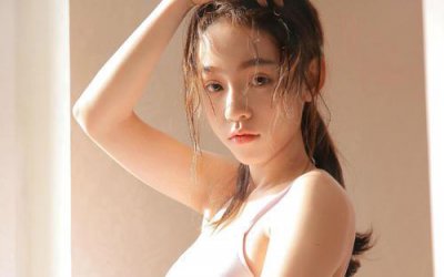 ​和女朋友吵架她把我微信删了，怎么办？