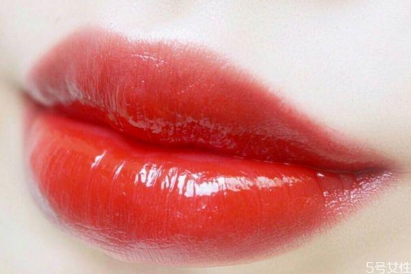 唇纹深适合哑光口红吗 唇纹深适合什么样的口红 唇纹深适合哑光口红吗 唇纹深适合什么样的口红