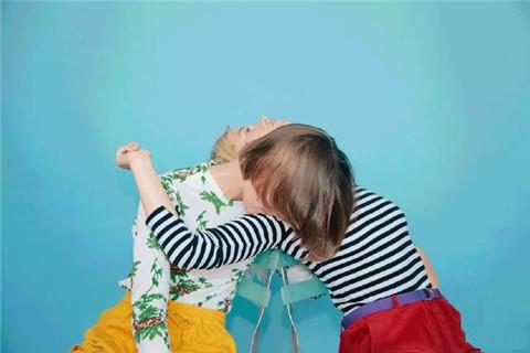 吵架被女朋友抓的浑身是伤怎么办