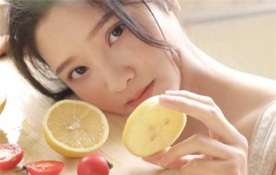 ​和刚认识的女生聊天开场白说什么最好？