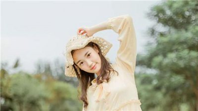 ​女生不见面只聊天什么意思？该怎么约女生出来吃饭