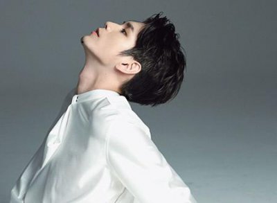 ​下巴底下藏着一颗痣好吗