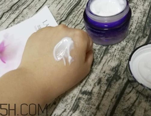 兰蔻晚霜适合什么肤质?兰蔻晚霜适合敏感肌吗? 兰蔻晚霜适合什么肤质?兰蔻晚霜适合敏感肌吗?