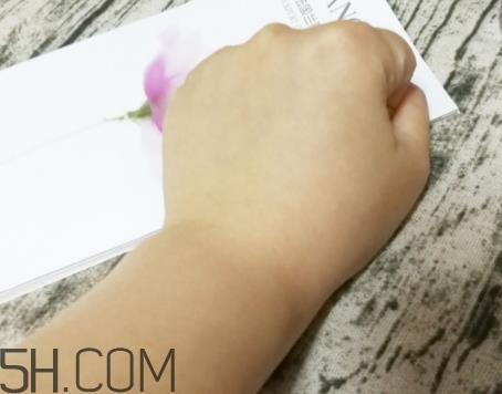 兰蔻晚霜适合什么肤质?兰蔻晚霜适合敏感肌吗? 兰蔻晚霜适合什么肤质?兰蔻晚霜适合敏感肌吗?