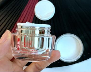 羽西虫草和灵芝哪个好？羽西虫草系列和灵芝对比