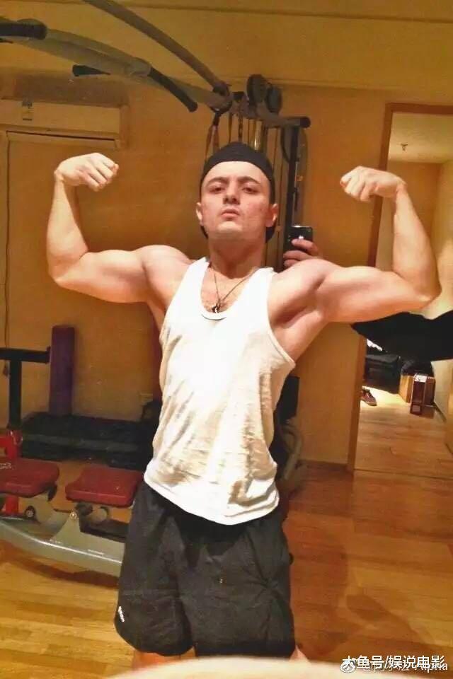 童星阿尔法“秃然长大”引热议, 回应求生发方法, 网友暖心安慰