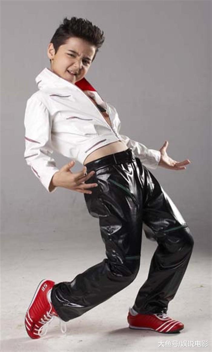 童星阿尔法“秃然长大”引热议, 回应求生发方法, 网友暖心安慰