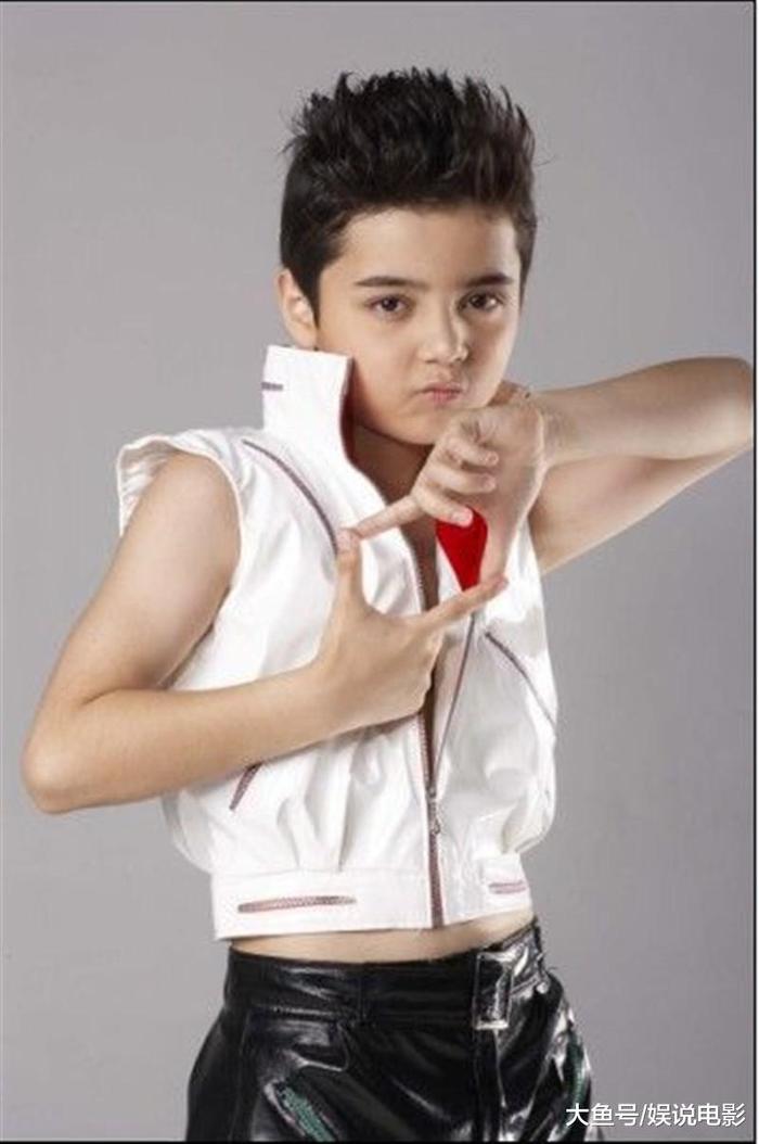 童星阿尔法“秃然长大”引热议, 回应求生发方法, 网友暖心安慰