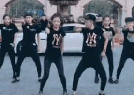 00后的社会摇，“社会人”的土嗨