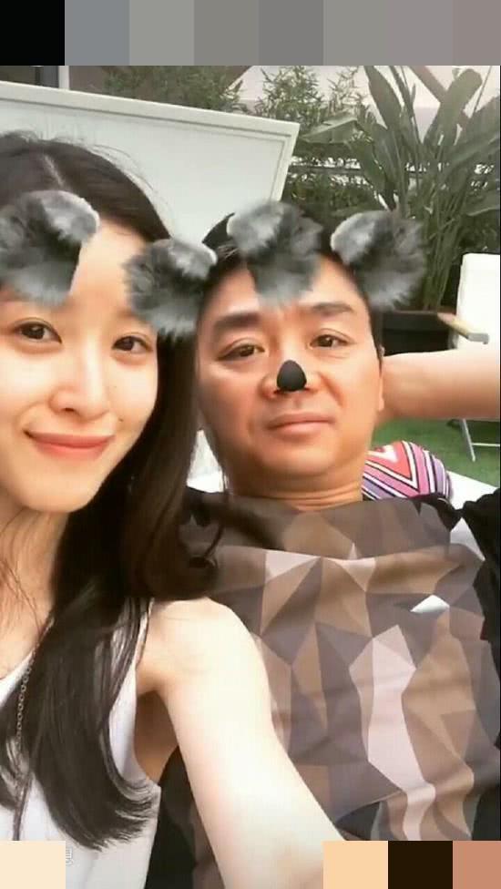 章泽天刘强东被曝离婚?章父回应确认,网友:真爱被女人当粪土!