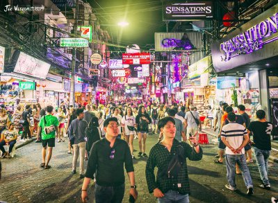 ​探秘泰国芭提雅步行街 声色犬马号称“男人天堂”
