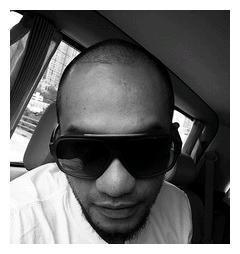 帽子对男生有多重要？那些不戴帽子不出门的男星，他的反差好大