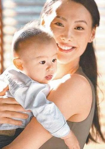 为何梁洛施连生三子都无缘豪门，郭嘉文却与李泽楷好事将近