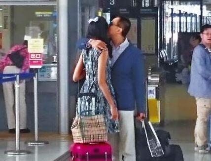 为何梁洛施连生三子都无缘豪门，郭嘉文却与李泽楷好事将近