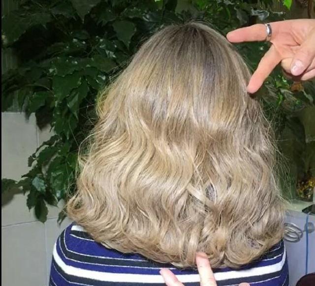 一个20年发型师的忠告：头发齐肩烫后迷人，内扣大气！左右都好看