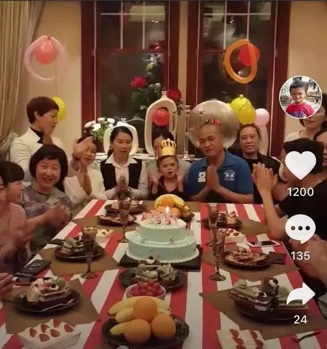 10岁小马云住豪宅坐豪车, 早期吸烟视频曝光, 网友: 这孩子毁了!