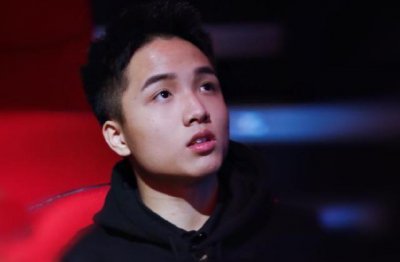 ​小龙堡在LDL被IG乐言完爆，为何认为他能拯救RNG？原因太真实！