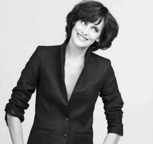 马克龙为何会爱大自己24岁妻子？看她年轻照片就知道，网友：真爱