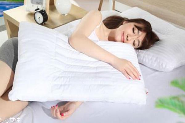 大姨妈来了失眠怎么办 4件好物助你安睡