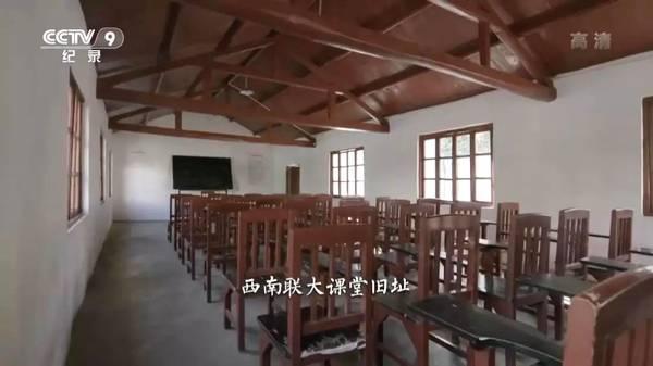 他们住在坟上、吃烂菜叶、被乞丐嫌弃，却成就了中国最伟大的学校