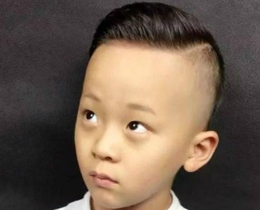 ​你家孩子最需要的超帅宝宝发型，请为你儿子收藏好！很难得的