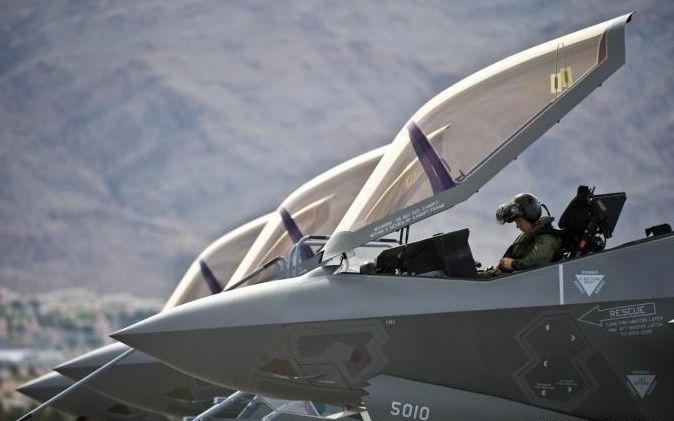 令人意外!国产歼-7几十年前就已拥有一项F-35引以为傲技术