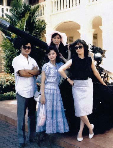 87版《红楼梦》珍贵剧照，邓婕太时尚，林妹妹忧郁可爱