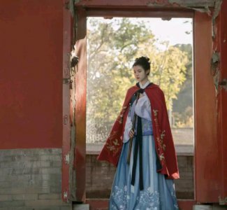 ​狮子座：这人间烟火，风花雪月太好看，爱恨情仇都浪漫