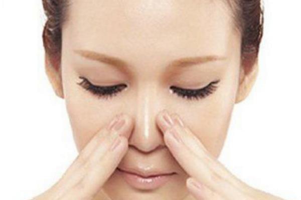 法令纹在什么位置 法令纹消除方法