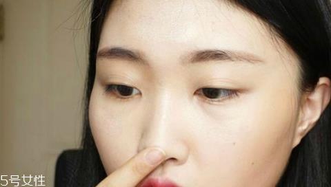 修容棒可以用什么代替 这些都可以替代 修容棒可以用什么代替 这些都可以替代