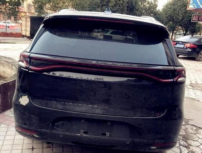 唐二代实车曝光! 比VV7还漂亮, 配奔驰内饰仅14万起