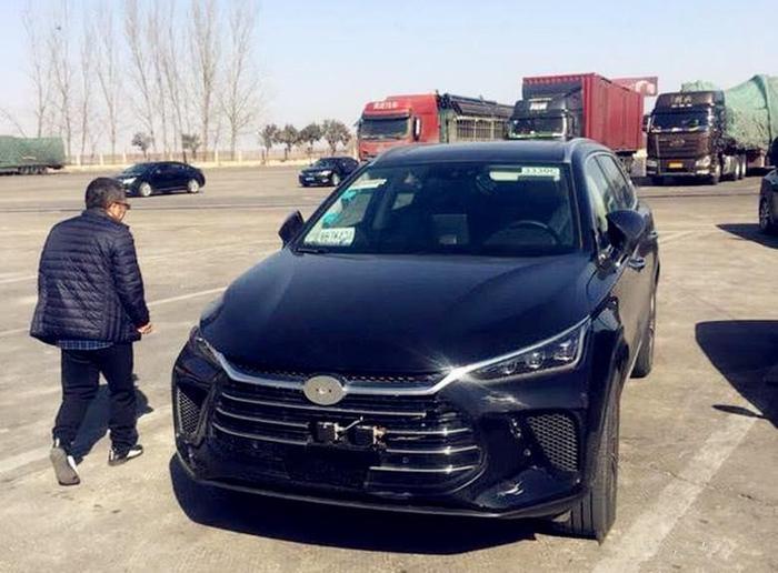 唐二代实车曝光! 比VV7还漂亮, 配奔驰内饰仅14万起