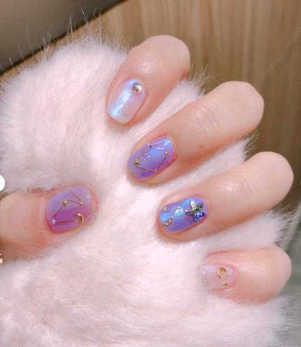 6款本季必收粉紫色美甲，晕染、星月美甲、大理石纹全找齐