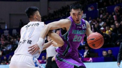 ​山东男篮陶汉林新女友曝光,不输张振麟女友,网友:真正的网红脸