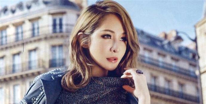 萧亚轩方回应恋情一句话表明她与他的爱情经历很甜