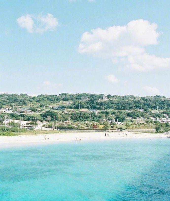 学会控制自己的情绪，谁都不欠你的，不要因为冲动而发脾气，那样会伤害爱你的人。