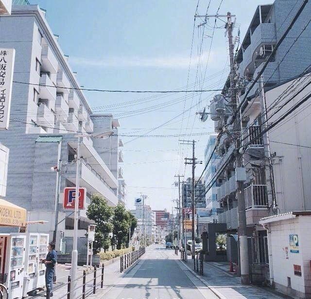 学会控制自己的情绪，谁都不欠你的，不要因为冲动而发脾气，那样会伤害爱你的人。