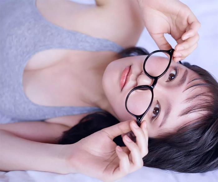 赏色 | 吉冈里帆 Riho Yoshioka