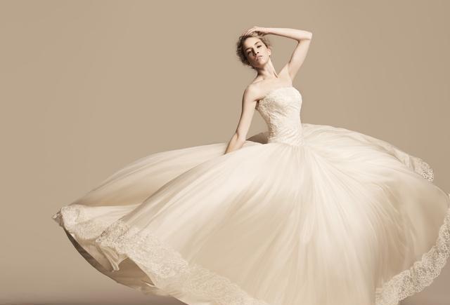 苏州虎丘婚纱一条街，韩系、日系、中式婚纱选购攻略！