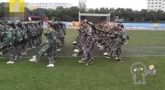 大学一“仙女班”走红,43个人无一男生,女同学喊话爸爸放心了