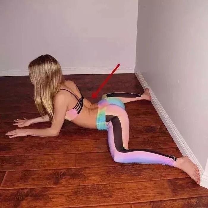 “青蛙趴”这样练,7天让你双腿细直,小腹也紧致了!