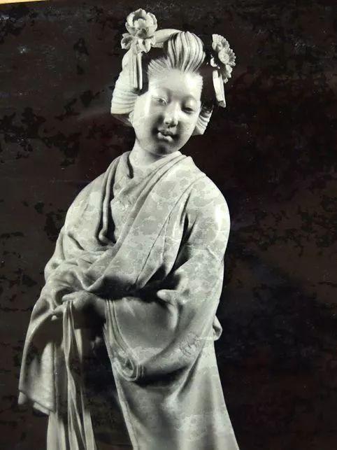 “象牙女王”获刑15年:牙雕“美”背后,是人类残忍杀戮!!