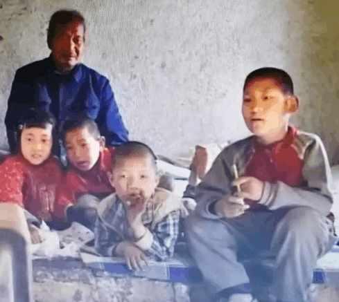 父亲80大寿子女全到场,当晚便去世,一纸遗书让子女痛哭流涕!