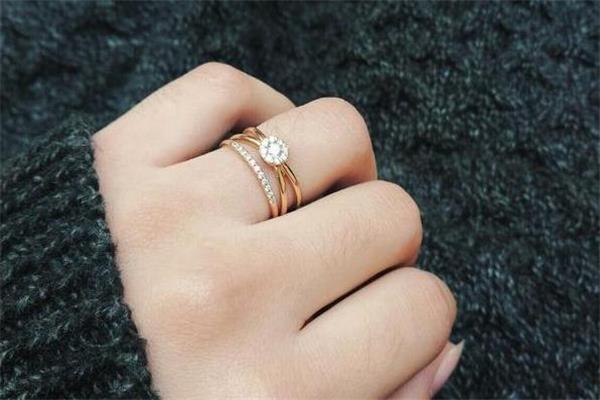 潮宏基钻戒价格 潮宏基钻戒怎么样 潮宏基钻戒价格 潮宏基钻戒怎么样