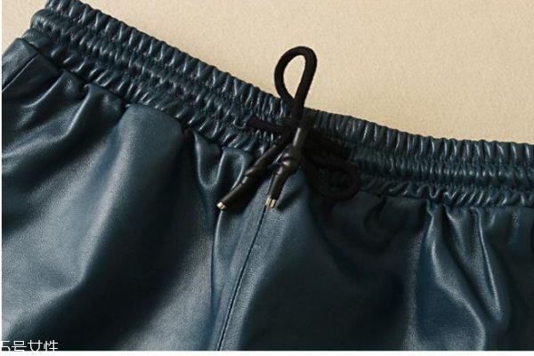 皮裤为什么会掉皮呢 如何保养皮裤呢