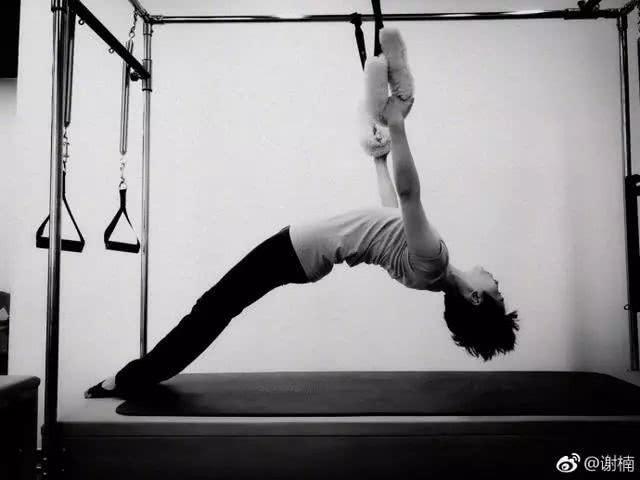 谢楠微博晒健身照疑似否认怀孕，网友：这么棒的身材难怪吴京迷恋